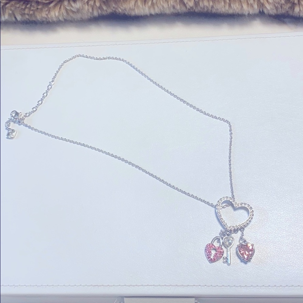 Swavorski necklace